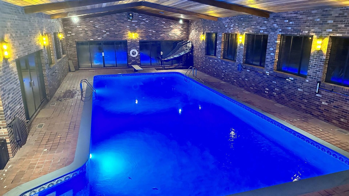 Gaylord Other | Wow!!Pool!!Private farmhouse with hotel amenity's that comfortably sleeps 19-20