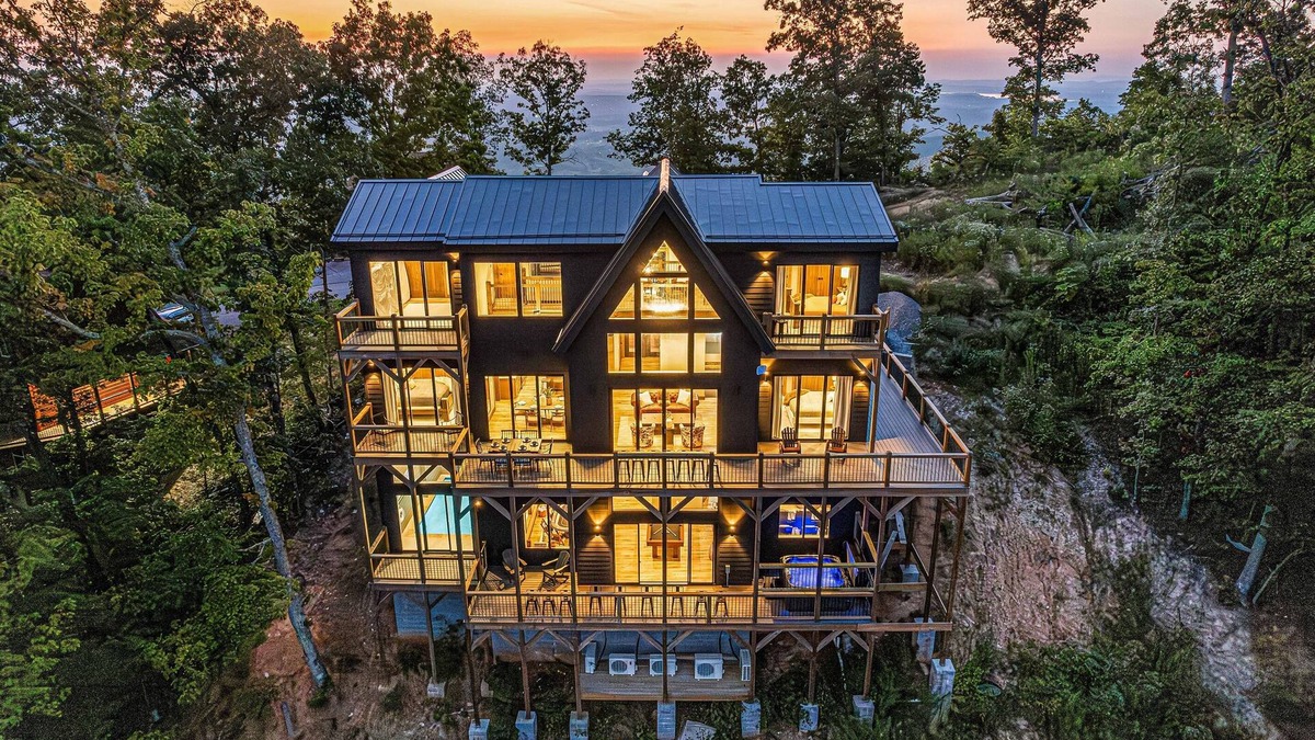 Sevierville Cabin | Wow Wow Wow a must stay cabin!