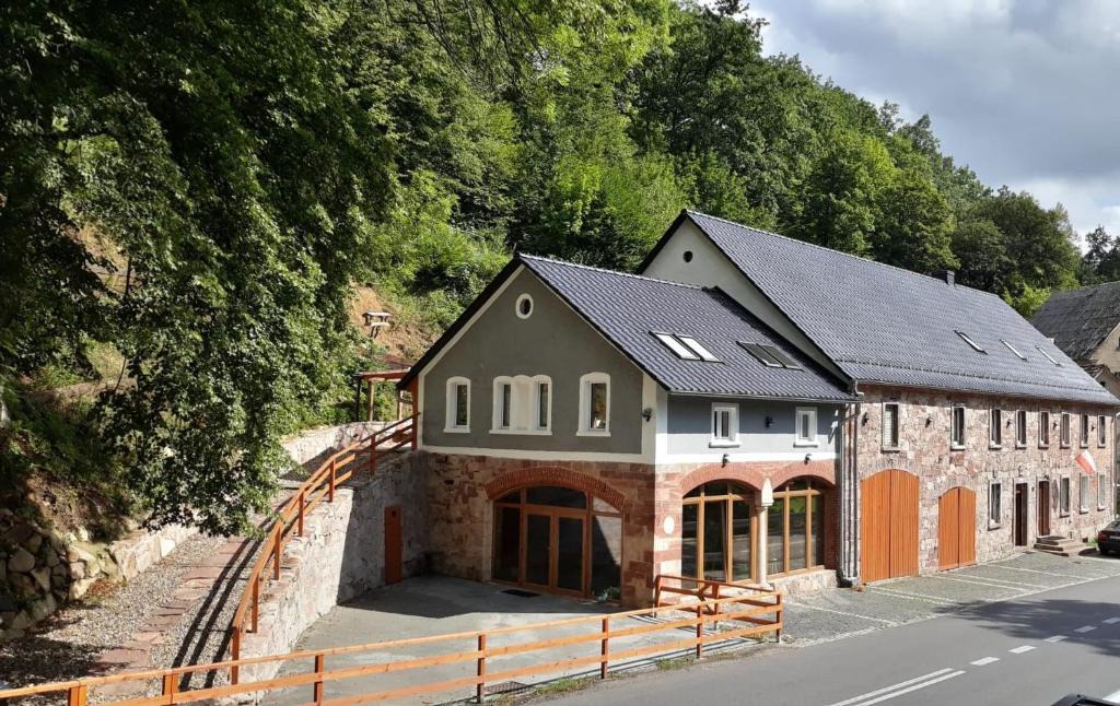 Wlen House | Wozownia Nad Bobrem