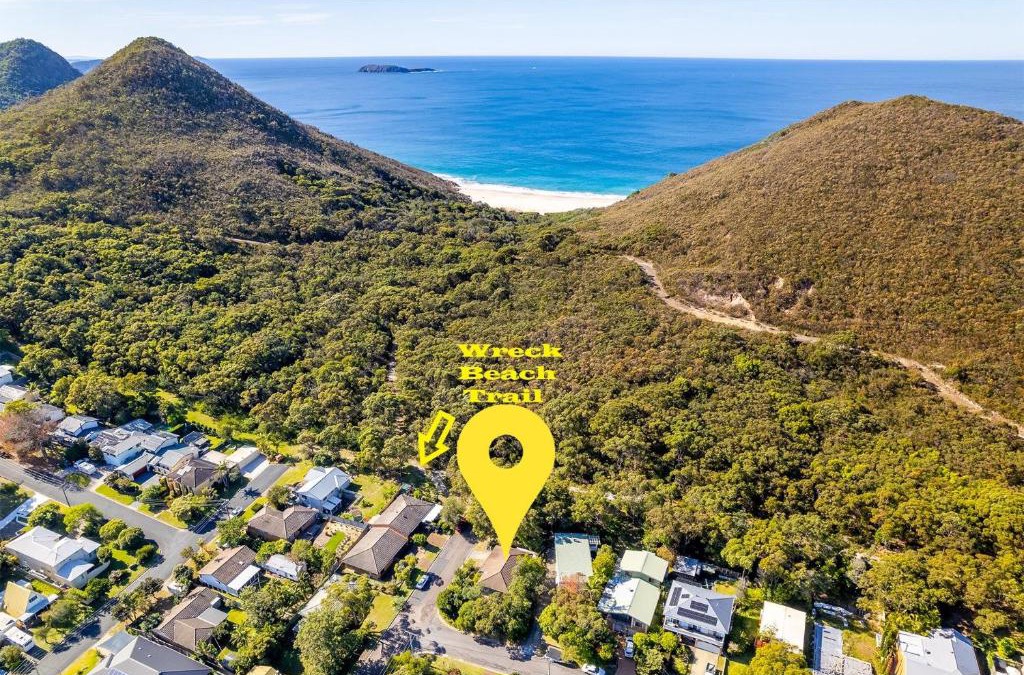 Shoal Bay House | Wreck Beach Cottage 1 Flannel Flower Fairway close to the beach