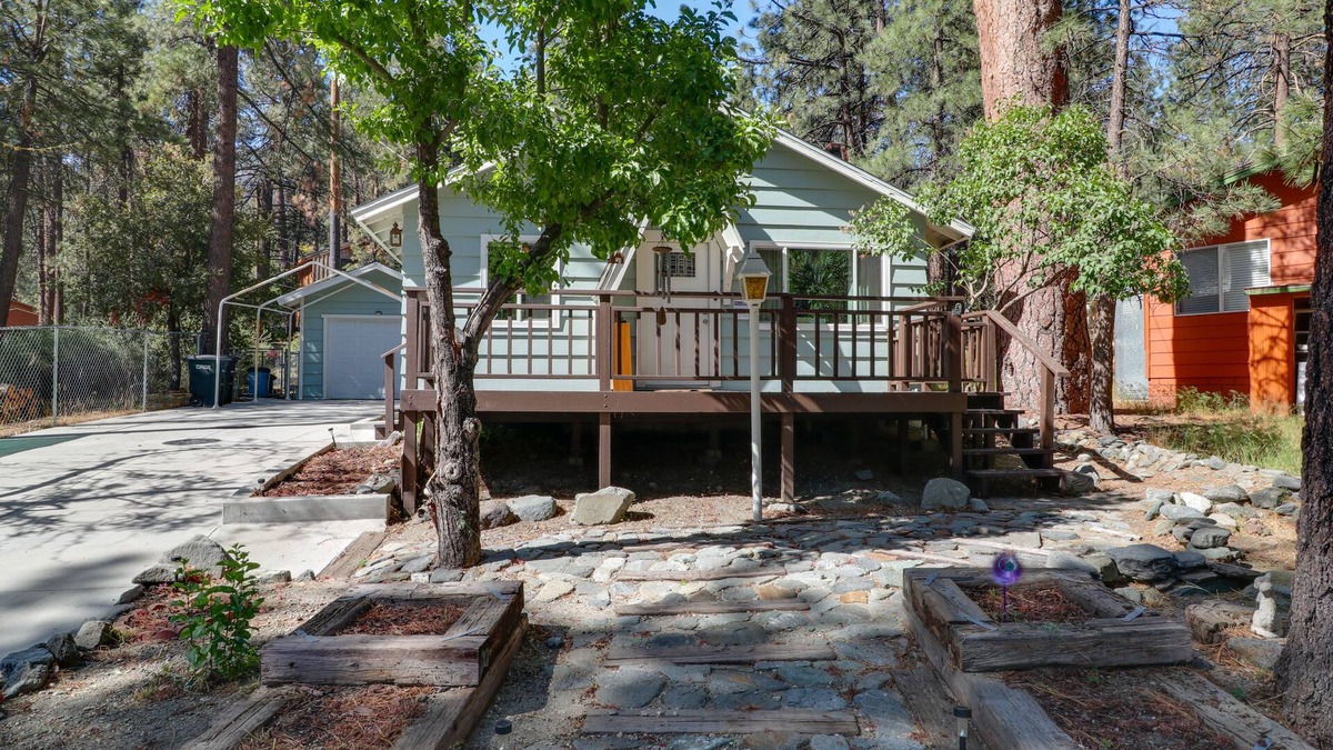 Wrightwood Cabin | Wrightwood Cabin ~ 4 Mi to Mtn High Resort!
