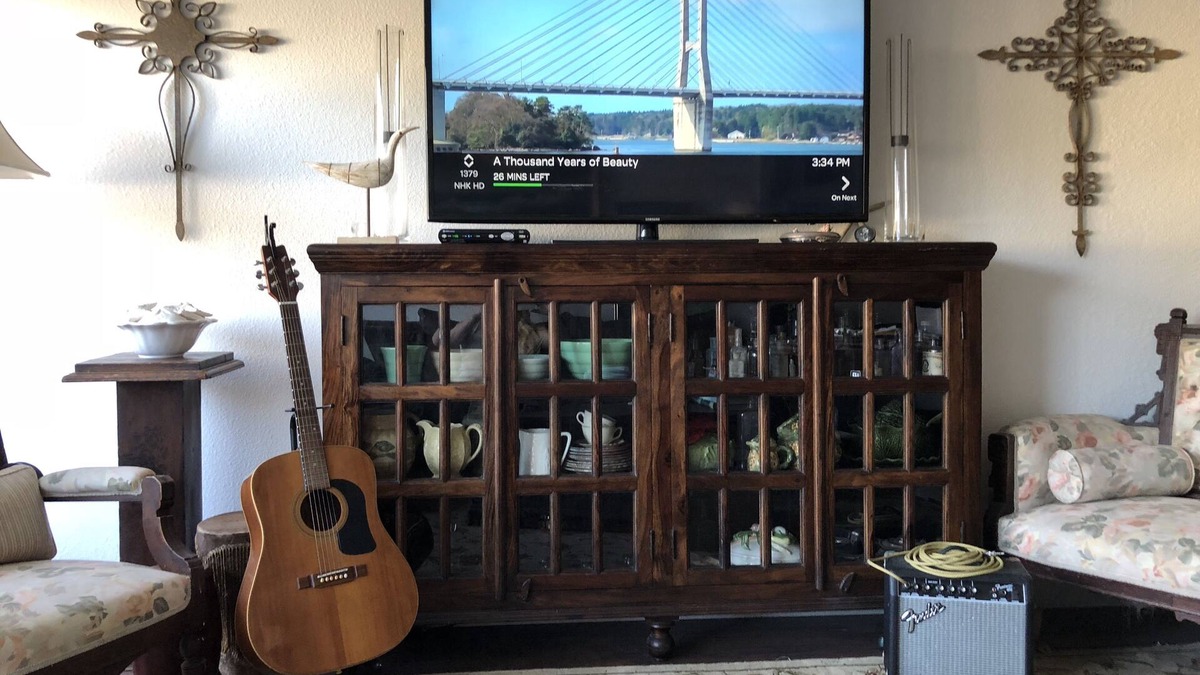 Bay Ho Condo | Writer's Pad ~ KILLER location! Near La Jolla, Downtown, beach, walk to Trolley!