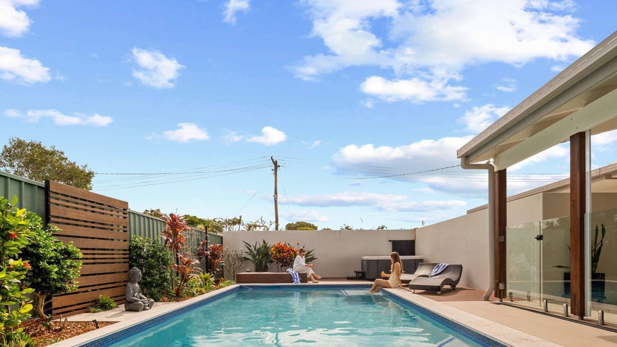 Wurtulla House | Wurtulla Seabreeze Sanctuary - Natural Pool & PF
