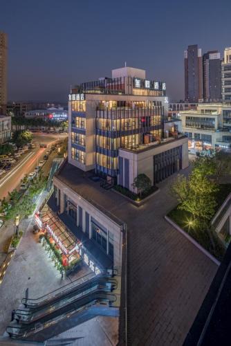 Chongqing Hotel | Wuyu Hotel - Chongqing Jiangbei Airport & Light Rail