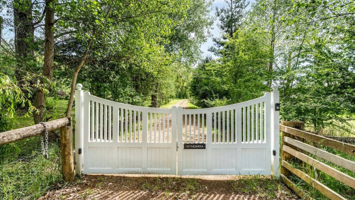 Bushy Park Apartment | Wyndarra: Country Estate