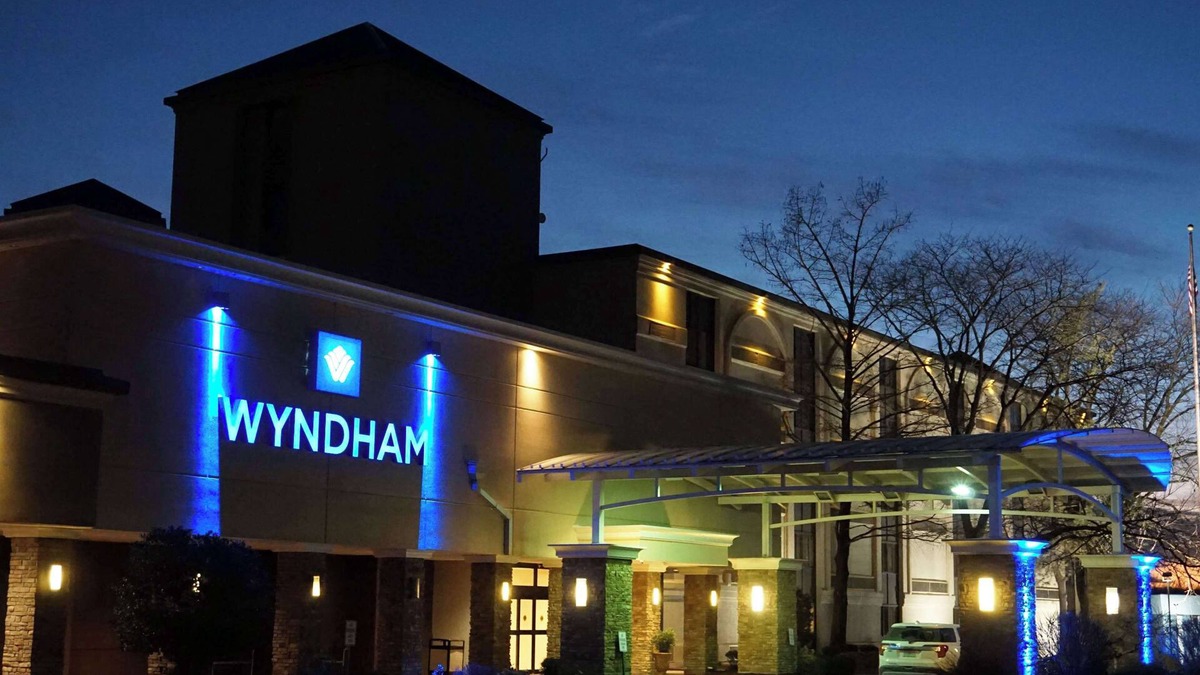 Columbia Hotel | Wyndham Executive Center Columbia