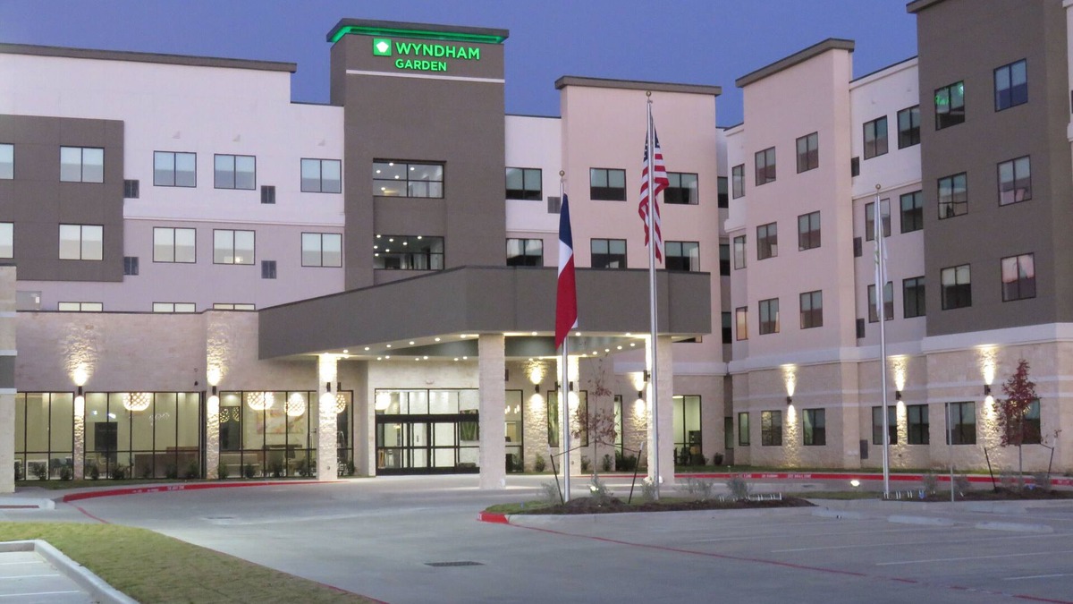 College Station Hotel | Wyndham Garden College Station