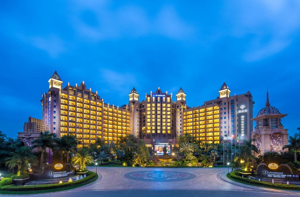 Lingshui County Hotel | Wyndham Hainan Clearwater Bay Resort