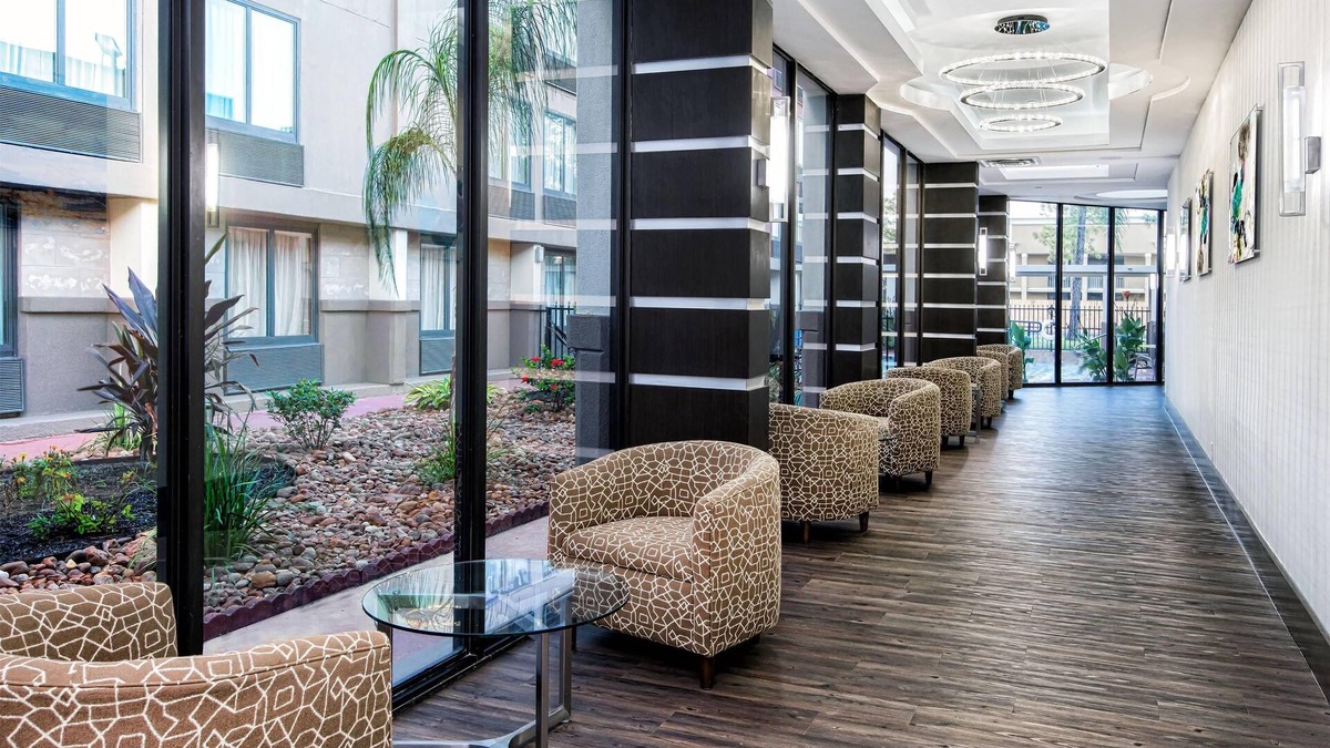 Clodine Hotel | Wyndham Houston Sugarland