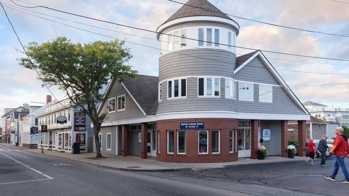 Yachting Village Condo | Wyndham Onshore is in the center of all the action at the harbor