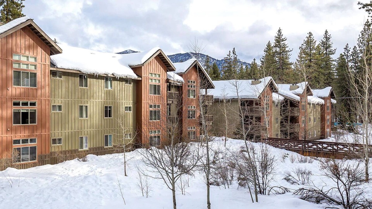 Round Hill Village Resort | Wyndham South Shore, Zephyr Cove Lake Tahoe 2 Bedroom Suite