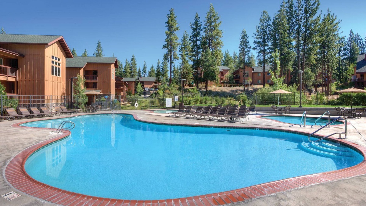 Round Hill Village Condo | Wyndham South Shore | Four 2BR/1BA Suites