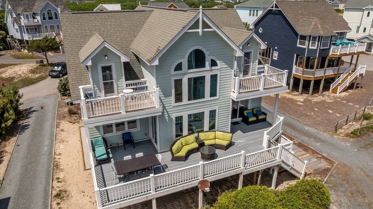 Village of Stump Sound House | Wyndy Island: Pet-Friendly-Oceanfront-Pool-Tennis