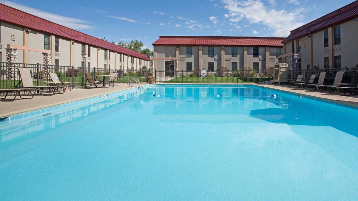 Cody House | Wyoming Adventure! 2 Great Units, Outdoor Pool, Short Drive to Old Trail Town!