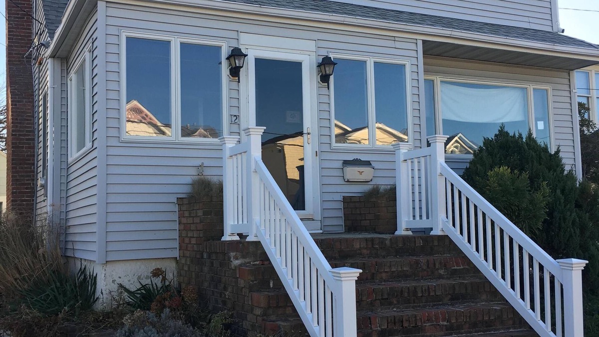 Lavallette House | X-Large Home - Ocean Block - 240 ft. from Beach - Historic 9 bedroom
