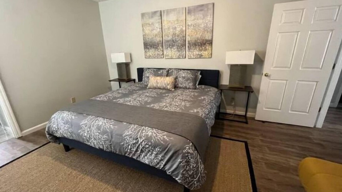 Avondale Condo | Xavier Place 5 - 3BR Hospital’s & Zoo