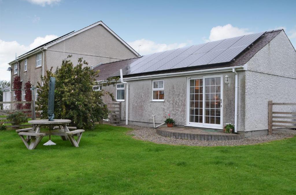 Bodorgan House | Y Fronydd cottage