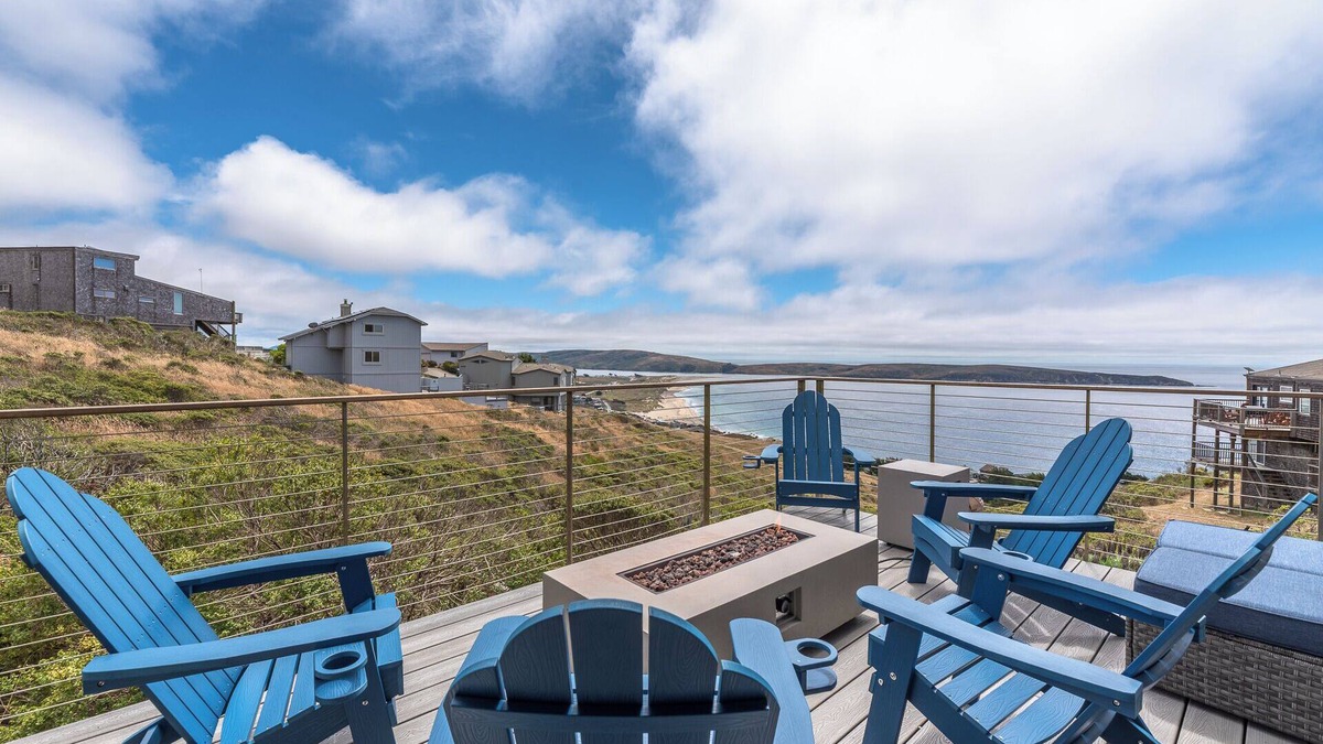 Dillon Beach House | Yacht Club: Gorgeous Beach House with Ocean Views!Avail for Month at a time!