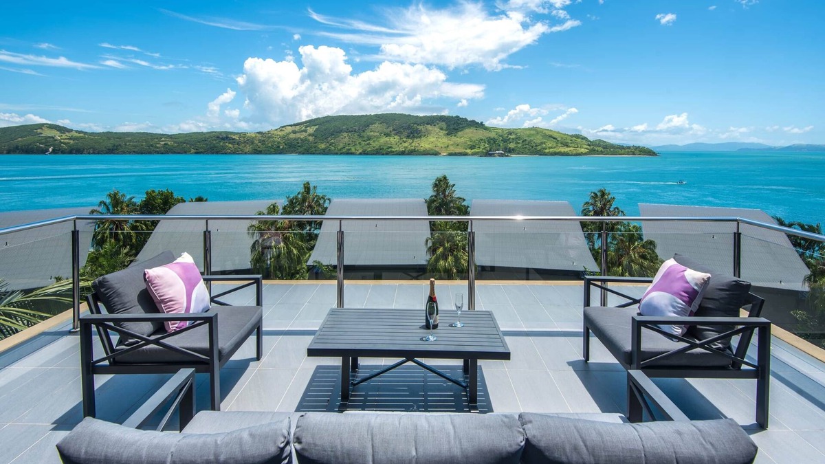 Hamilton Island Villa | Yacht Club Villa 32, Beautiful Villa on Hamilton Island