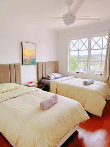 Wishart House | Yaka room