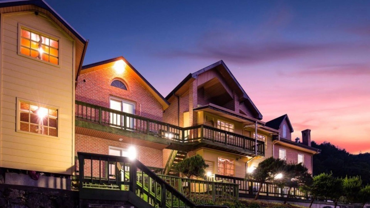 Seojong House | Yangpyeong Blossom Pension