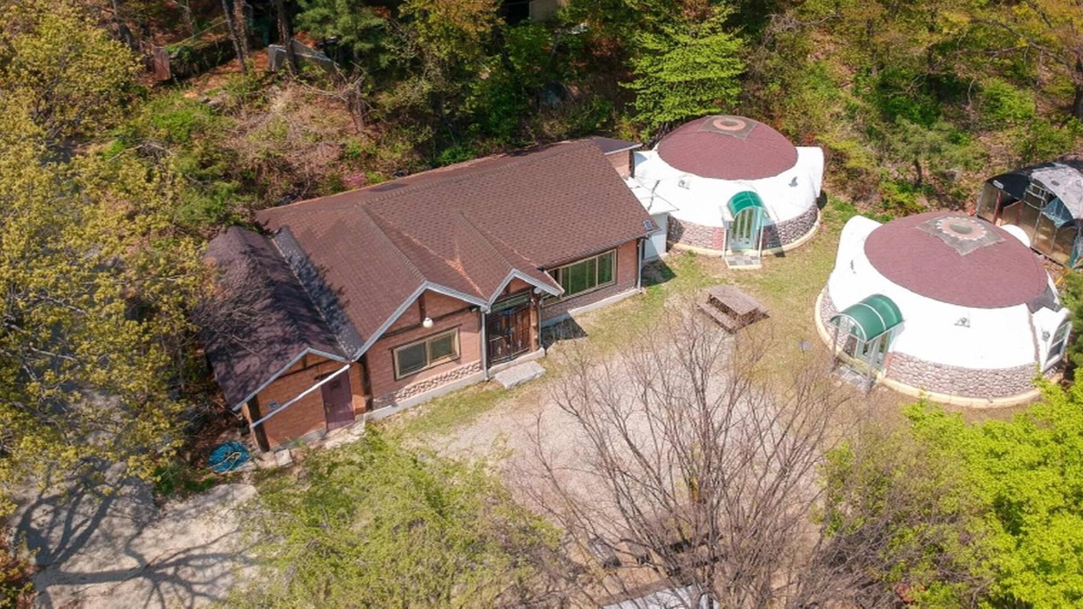 Seojong House | Yangpyeong Santa Pension