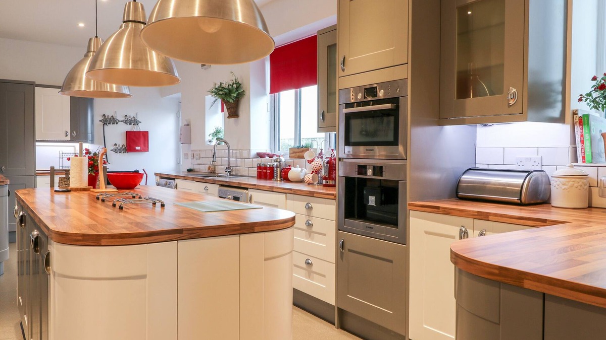Scarborough Cottage | Yardley Manor