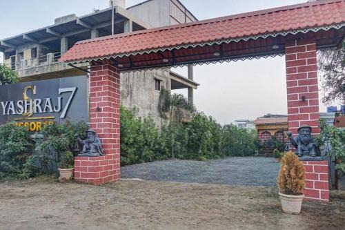 Kadadhe Hotel | Yashraj Resorts