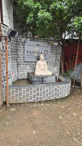 Kadadhe Hotel | Yashraj7 Resort and Hotel