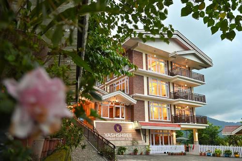 Namchi Hotel | Yashshree Karbari Resort & Spa