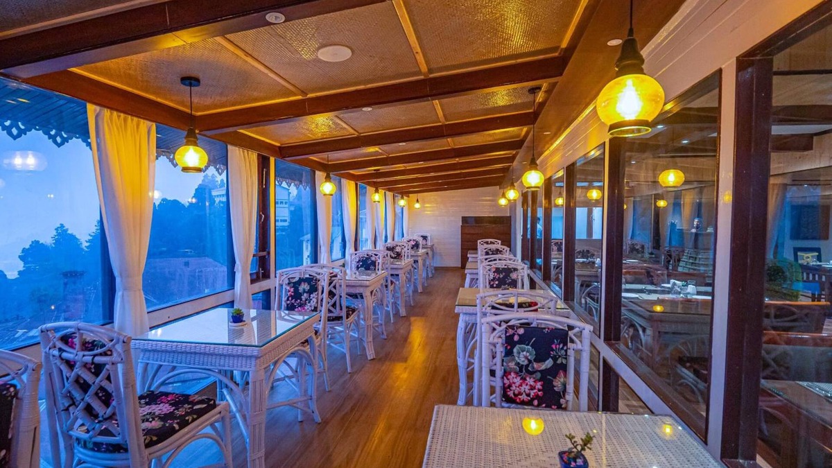 Darjeeling Hotel | Yashshree Mall Road Darjeeling