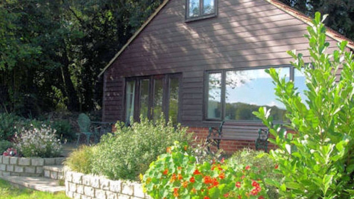 Fairseat Cottage | Ye Olde Chicken Shed - Quality Self Contained Cottage Style Accommodation