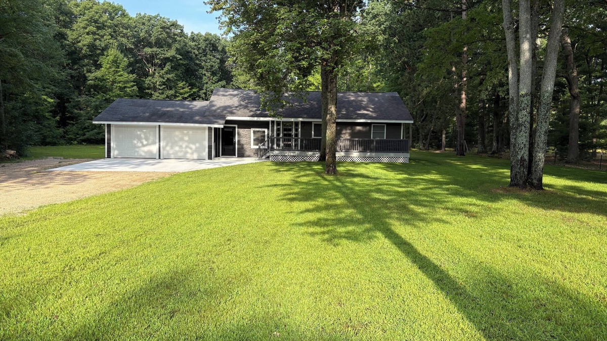 Lake City House | Year-round 3BR/2BA trailside house & 4 electric campsites near Lake Missaukee
