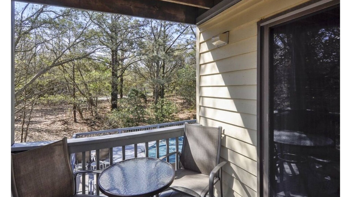 Southern Shores Cottage | Yellow Brick Road