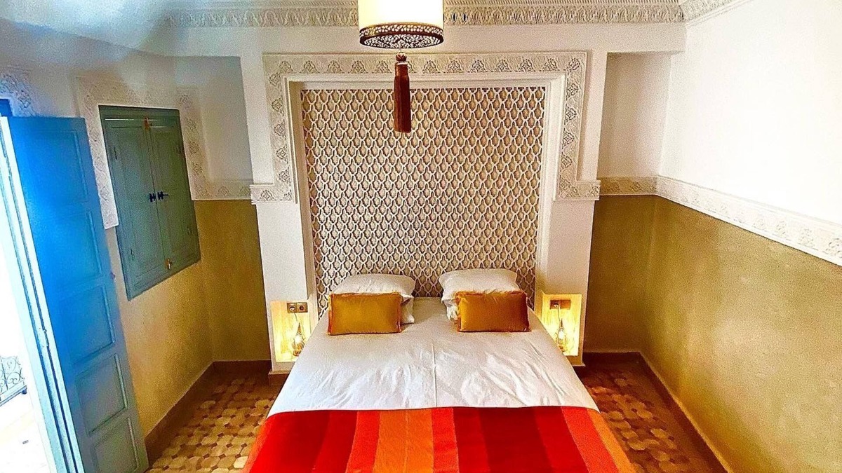 Assouel Bed & Breakfast | Yellow room
