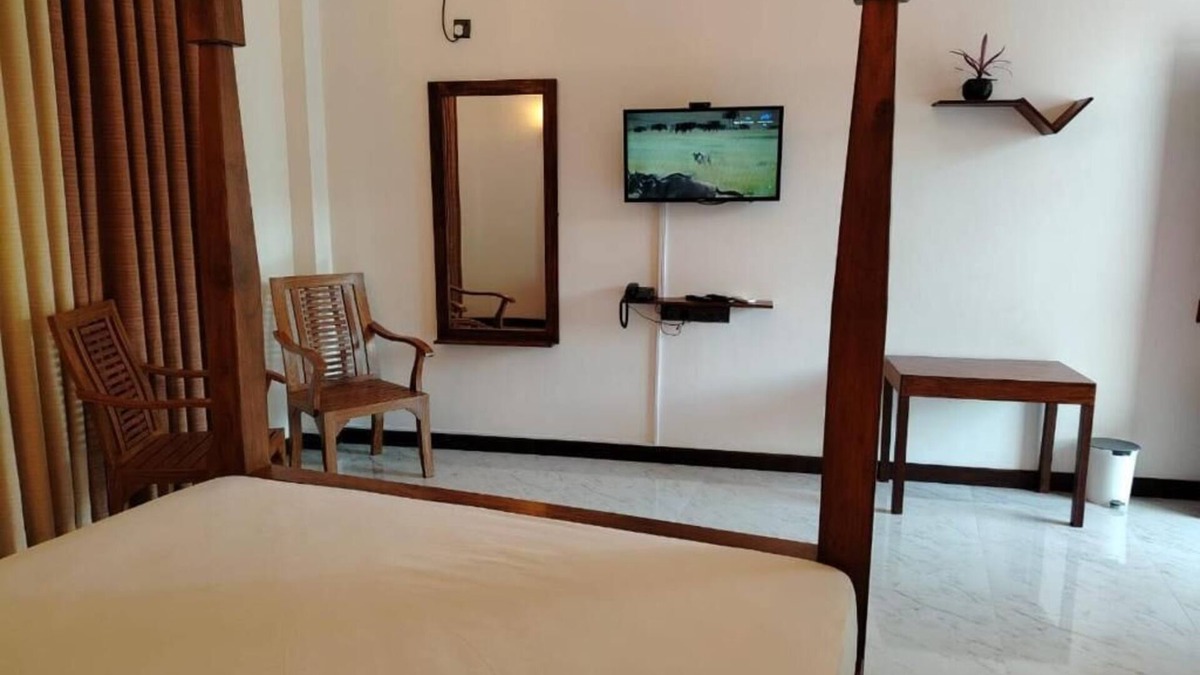 Kahangama Apartment | YELLOW SAPPHIRE SUITE