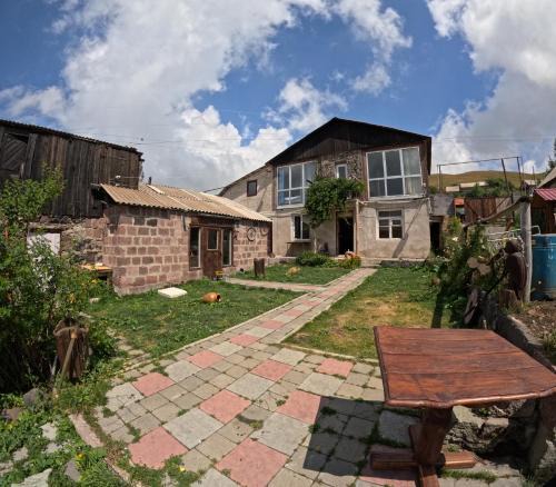 Aghavnadzor Hotel | Yerivar