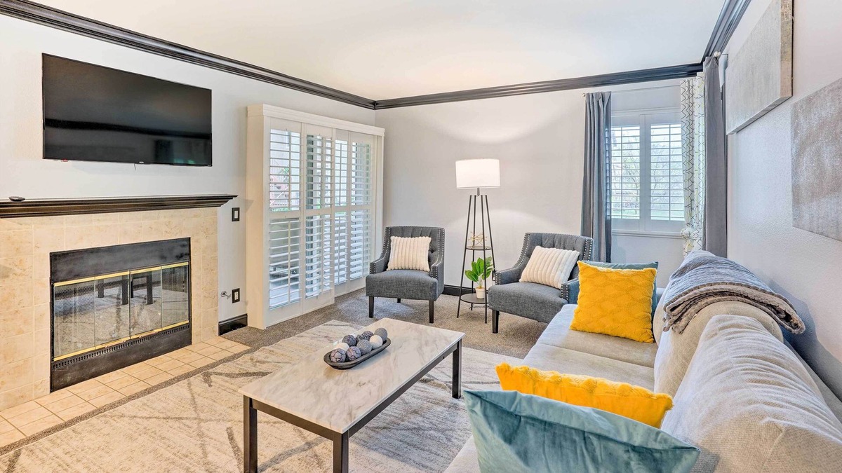 Yorba Linda Condo | Yorba Linda Condo - Community Pool, Fireplace