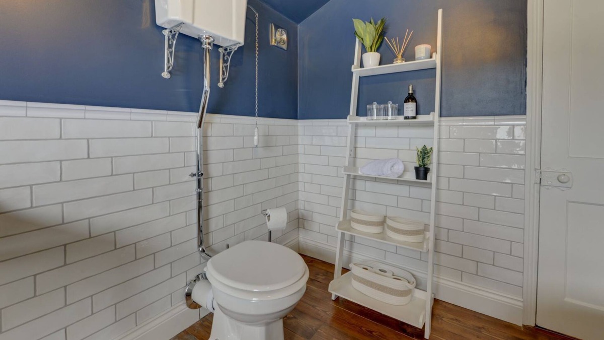 Bedford Villa | York Street House | A Calm & Stylish 2BR Terrace House with Garden | eco-Short Term Let by SILVA