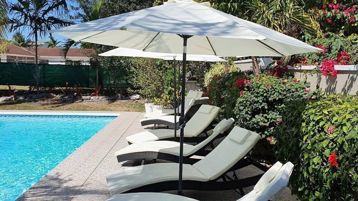 Westward Villas Subdivision House | Yorkshire Place. Prefect location in Cable Beach