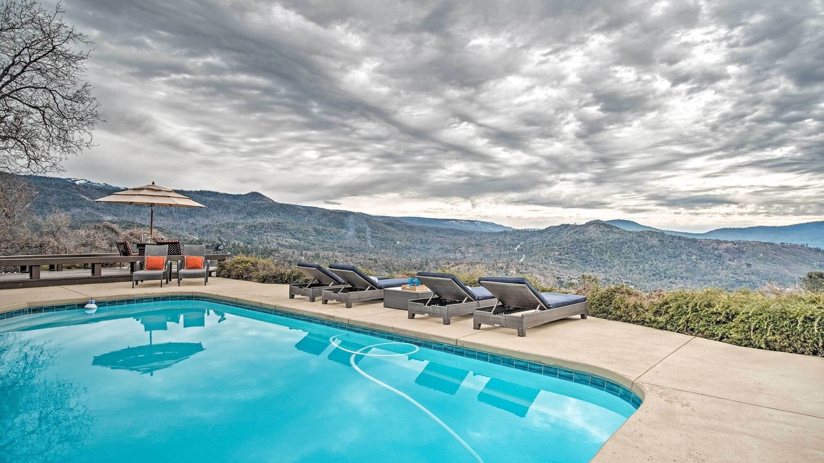 Oakhurst House | Yosemite and Bass Lake Home w/Pool and View