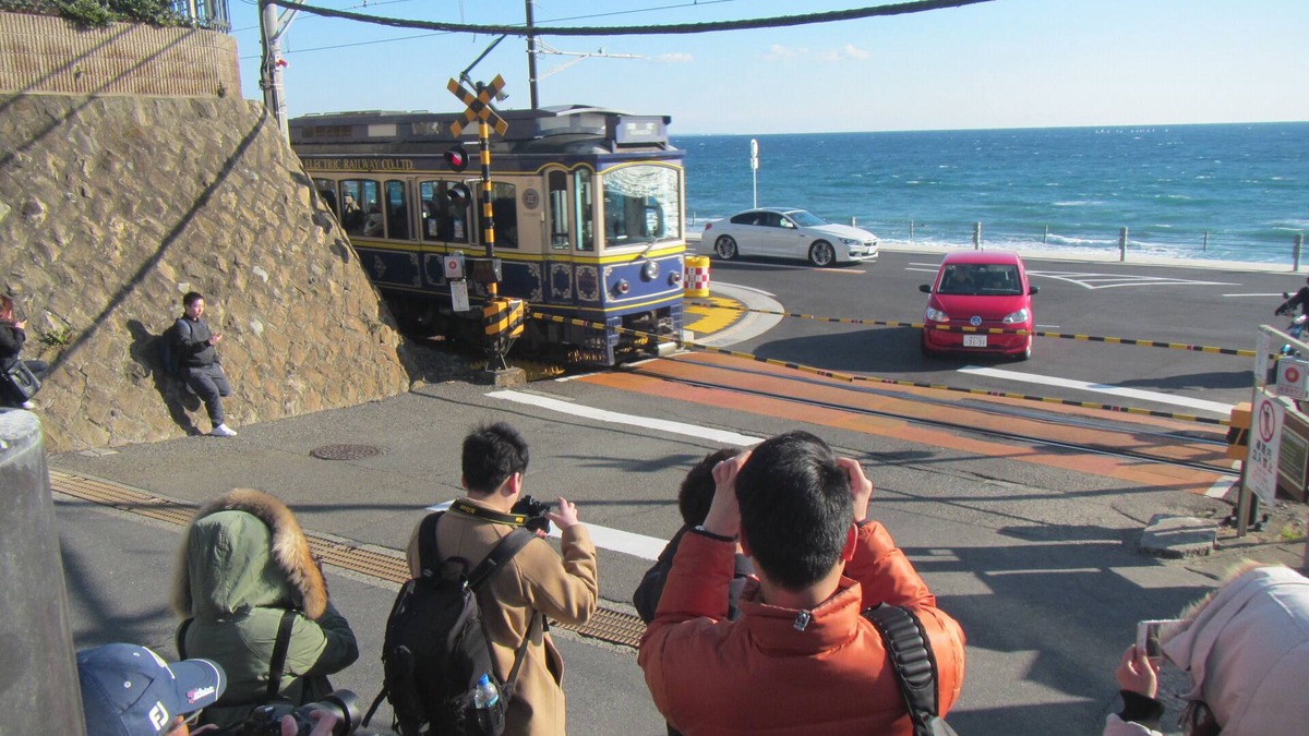 Koshigoe House | You can experience the town which is traditional Japan and a modern beach!
