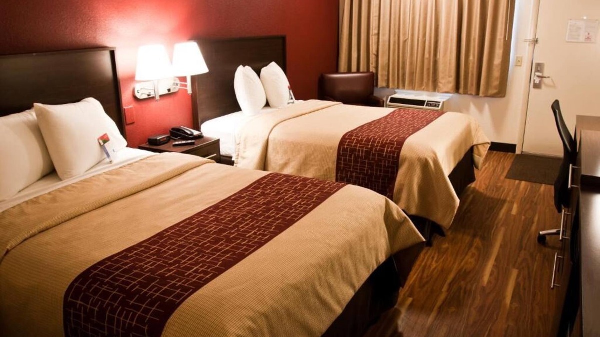 Dublin House | You Found it! 2 Pet-Friendly Units, Near Sports Ohio and Tuttle Crossing Mall!