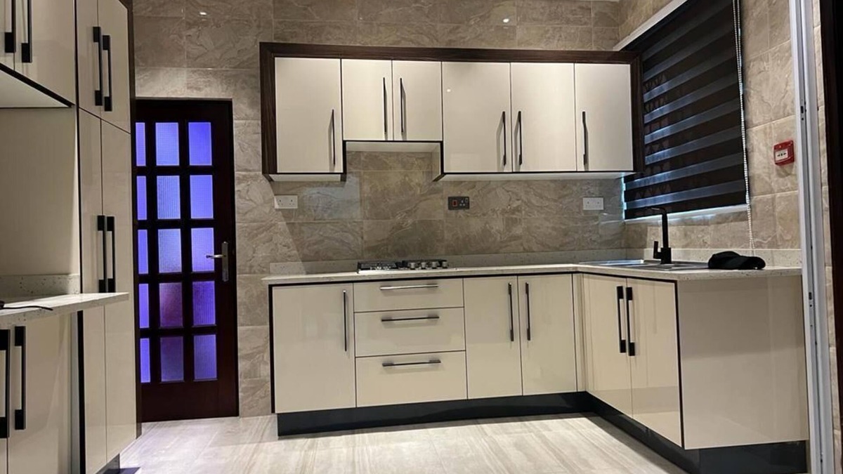 Tesano House | You need to see this family home. Simply Amazing!