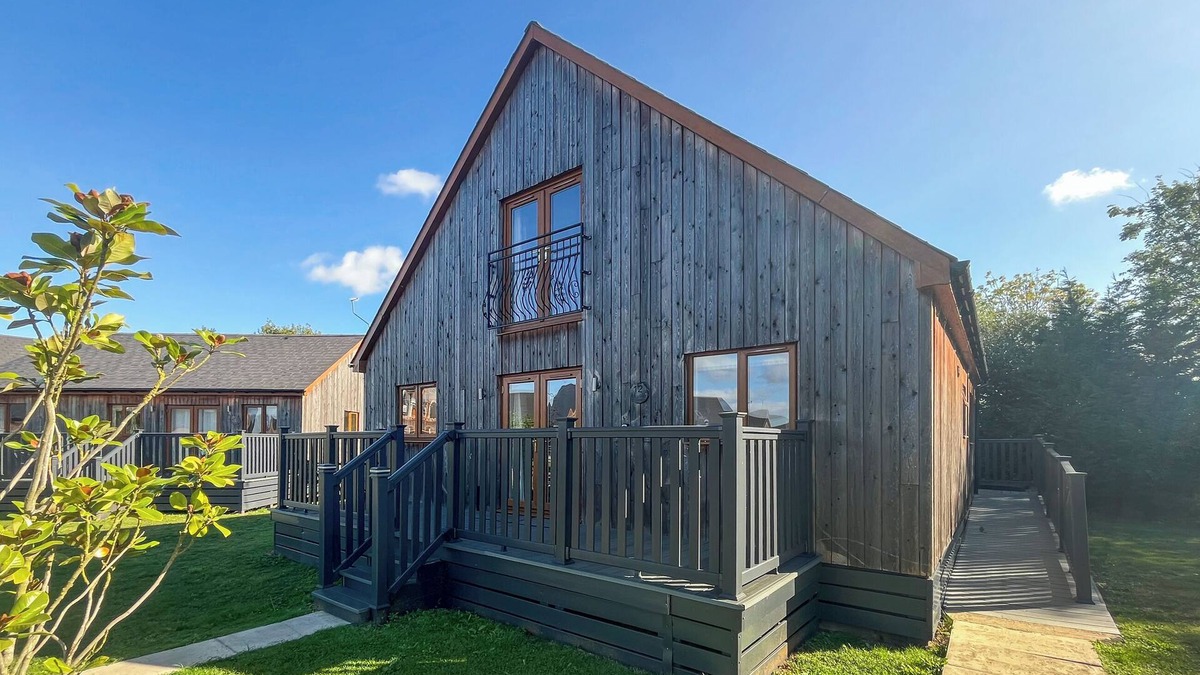 Brigg Cottage | You’ll love the spacious layout, perfect for families or groups.