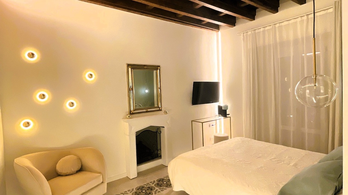 Central Station House | YOUnique Boutique Rooms