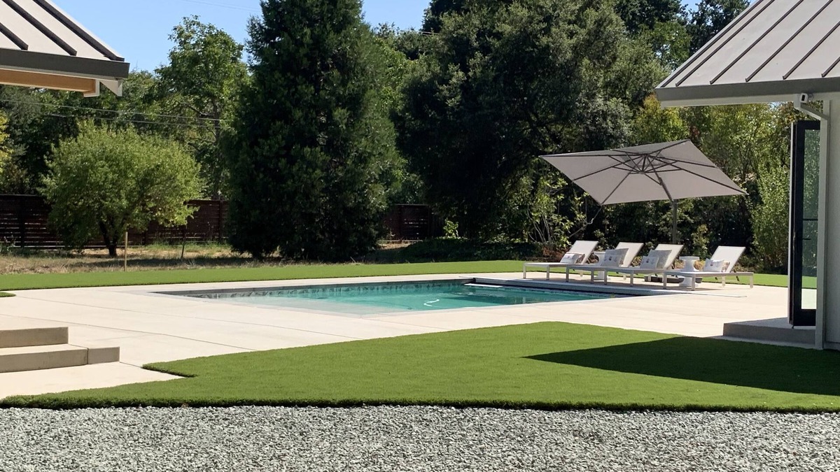 Napa Villa | Yountville Private Home surrounded by wineries- main house & pool house for use!