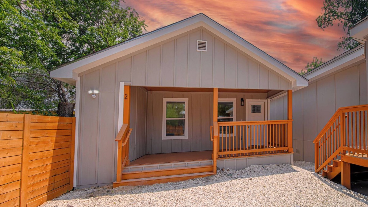 Denver Heights Cottage | Your Amazing 3br/2ba Downtown Delight!
