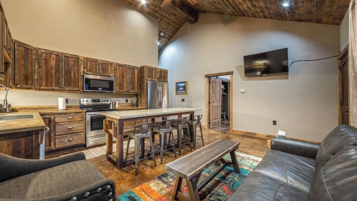 Coram Condo | Your Basecamp to Glacier Park – 2BR/1BA Condo- Perfect Location- Sleeps 6-#2