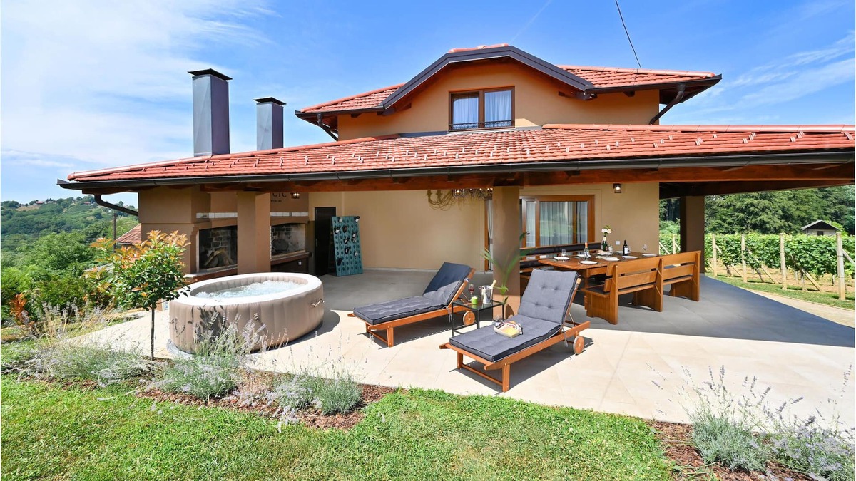 Ludbreg House | Your beautiful vacation home among vineyards in northern Croatia.
